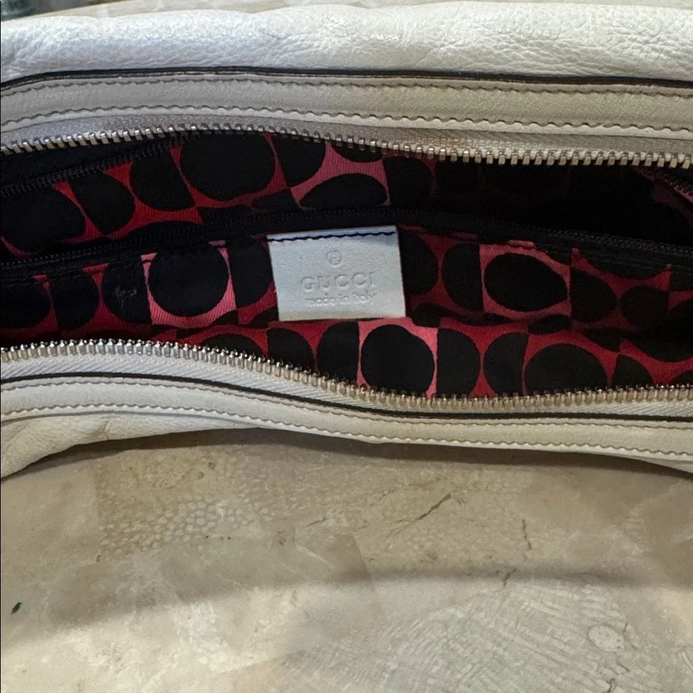 Gucci Cream Hysteria Duchessa Leather Hobo Bag - Picture 9 of 11